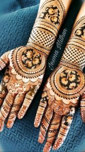 10 Awe-Inspiring Mehndi Designs For Your Bridal Look